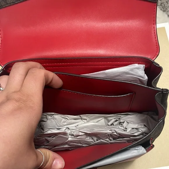 MICHAEL KORS Lita New w/Tags Orig Pkg Crossbody Bag & Magnetic Gift StorageBox - Picture 9 of 16